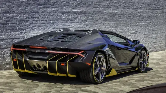 Centenario Roadster 4