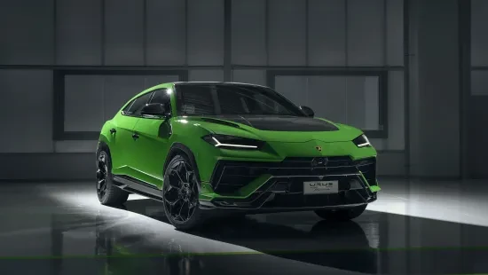 Lamborghini Urus Performante vooraanzicht schuin