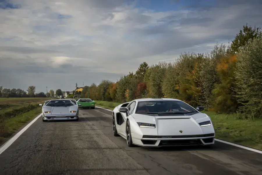 lamborghini countach